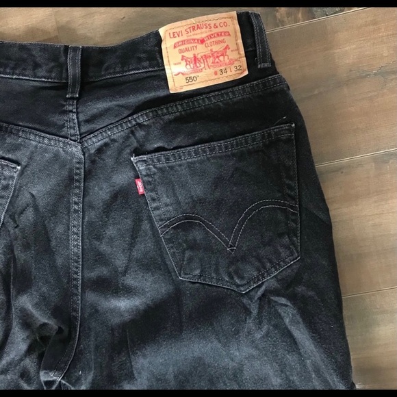Vintage 550 High Waisted Levi's Jeans - Picture 7 of 8